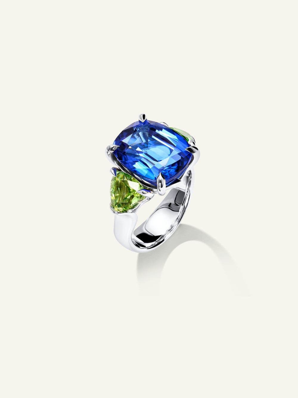 GLAMOUR Ring with Tanzanite