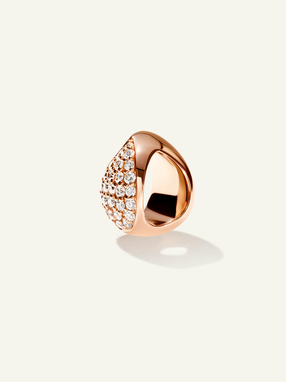 SIGNATURE Drop Clasp with Diamond Pavé