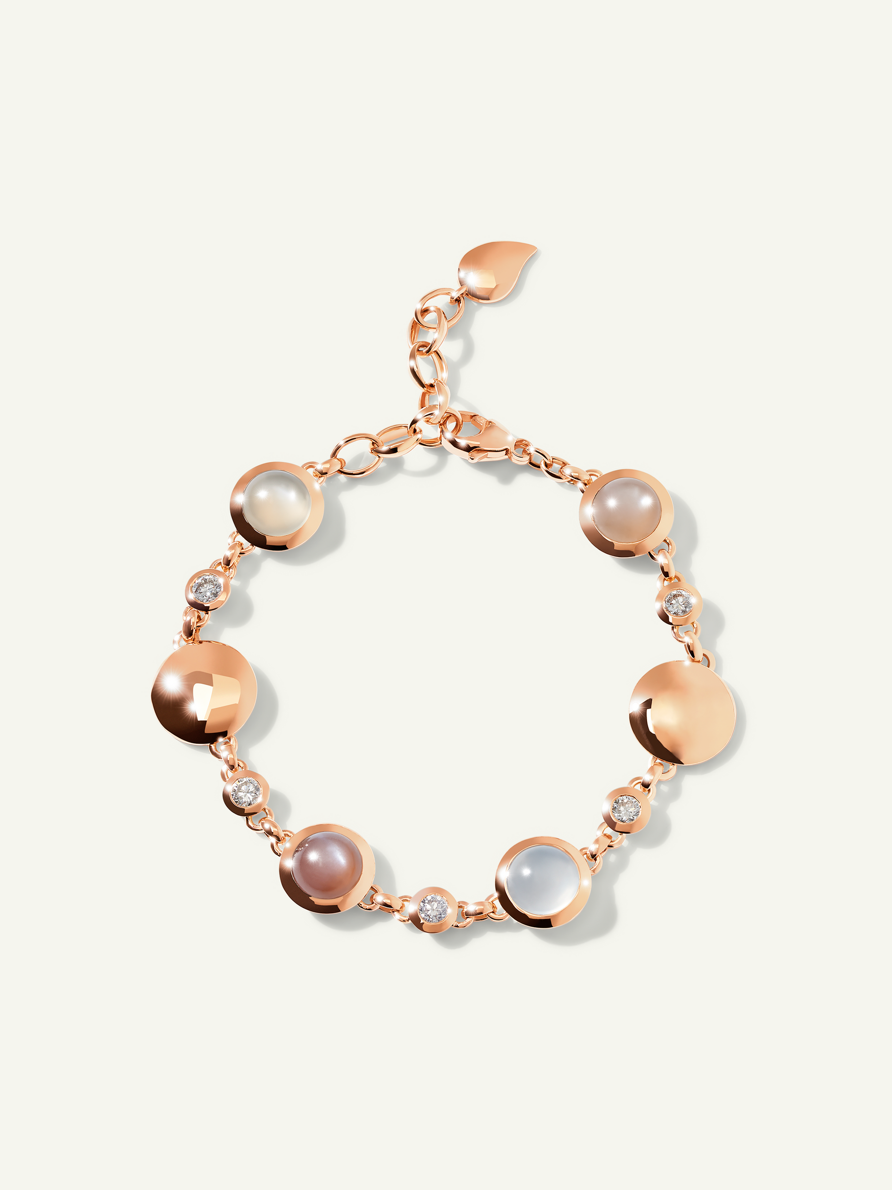 B-BOU-Camel-Cl-rg | BOUTON Bracelet in 'Camel' with White Diamonds