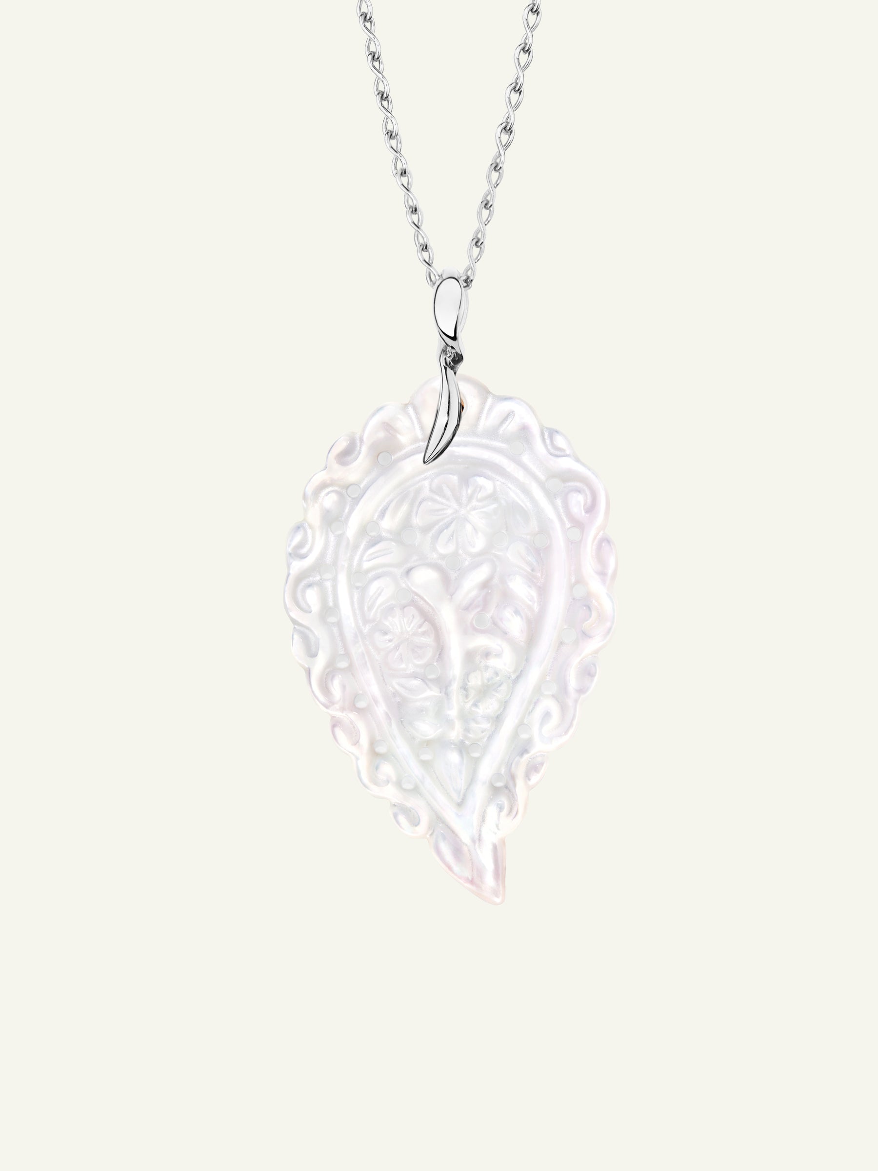 INDIA Large Pendant with Mother of Pearl