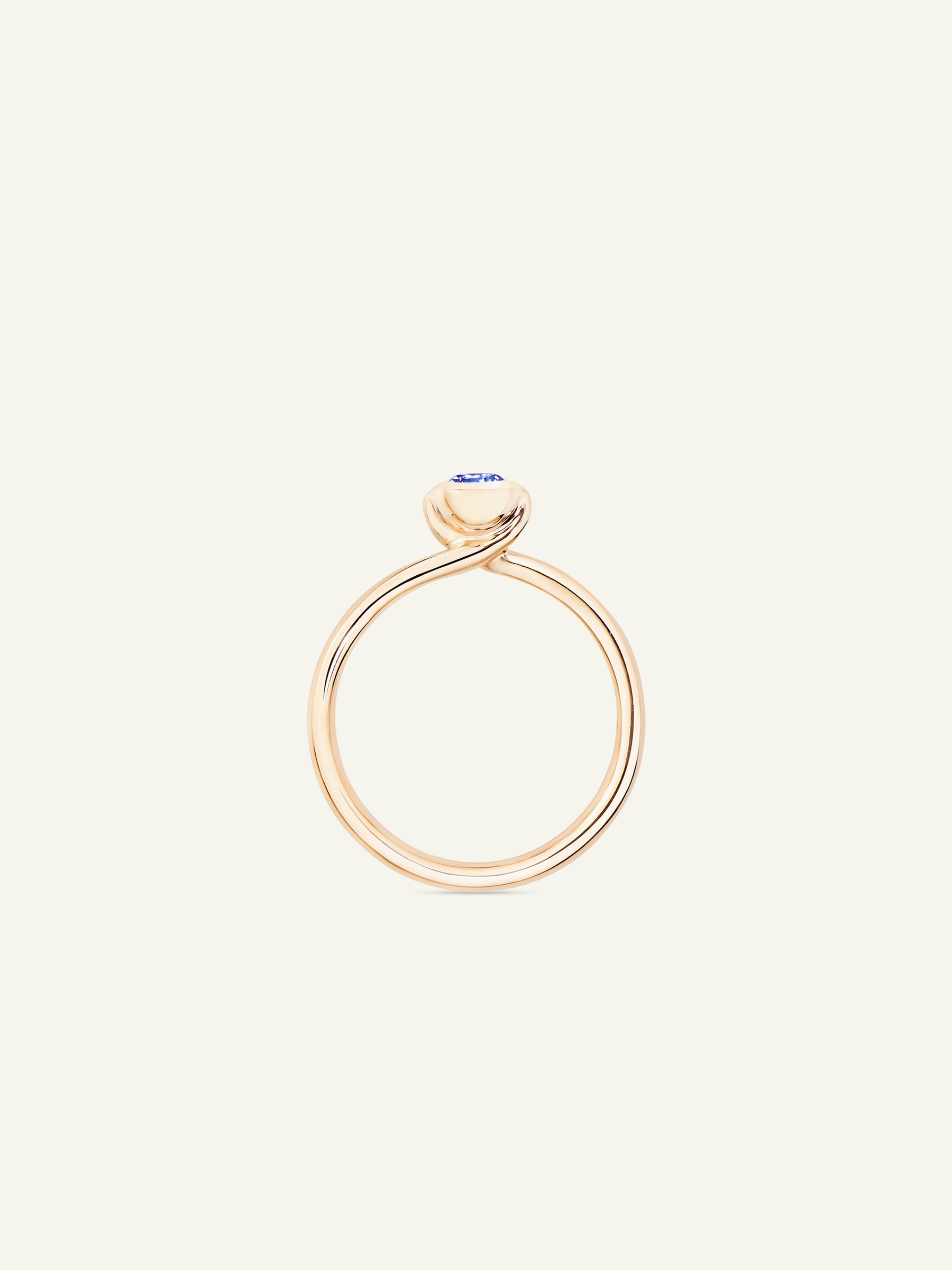 BOUTON Solitaire Ring with Blue Sapphire