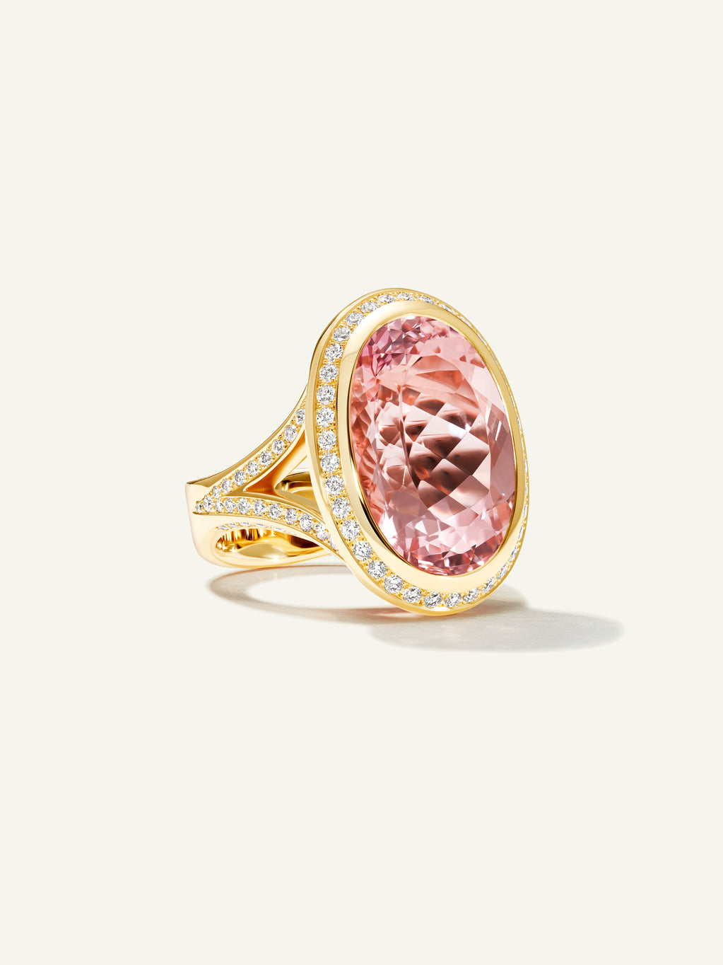 CUSHION Ring mit Morganit