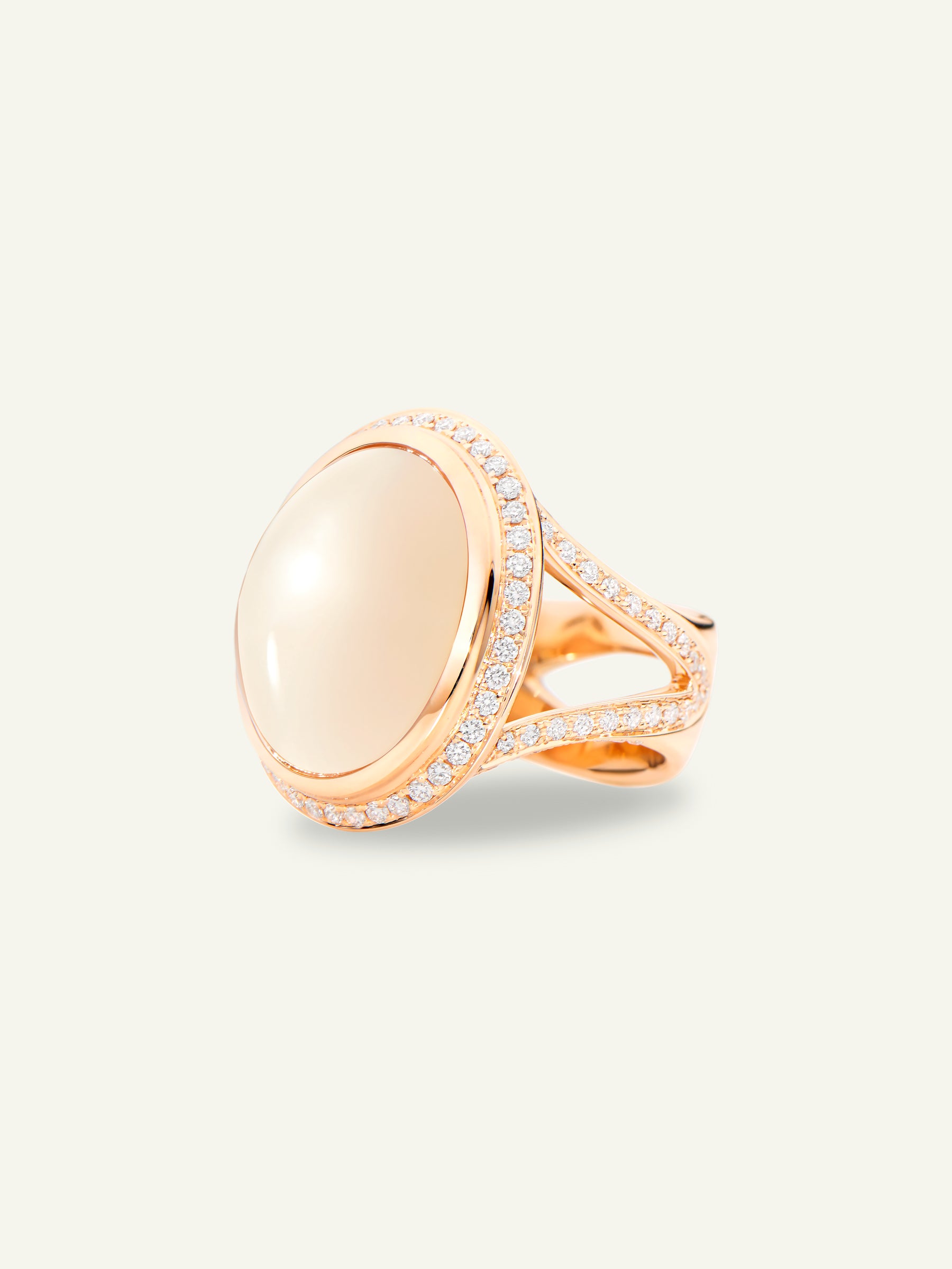 CUSHION Large Ring Sand Mondstein und Diamant Pavé