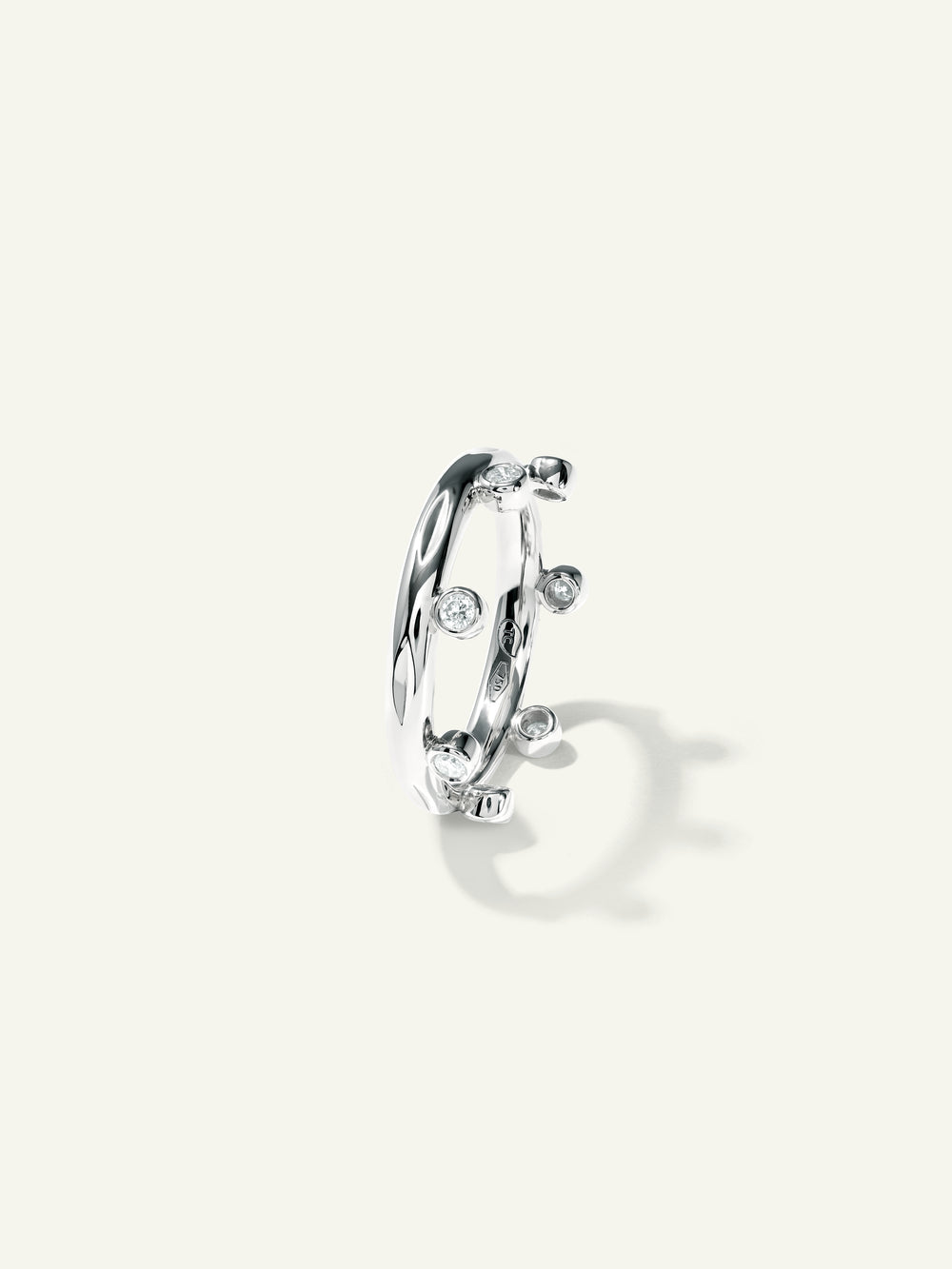 GYPSY Crown Brilliant Cut Ring in 'Classic'