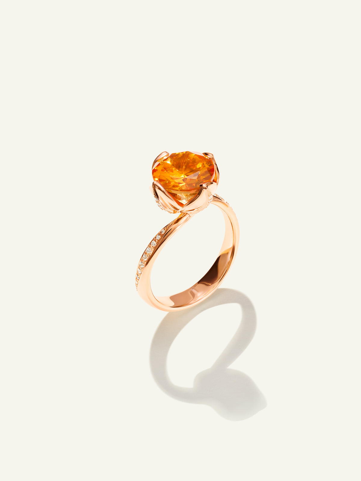 R-TUL-Man3.7-p-rg | TULIP Ring Mandarin Garnet