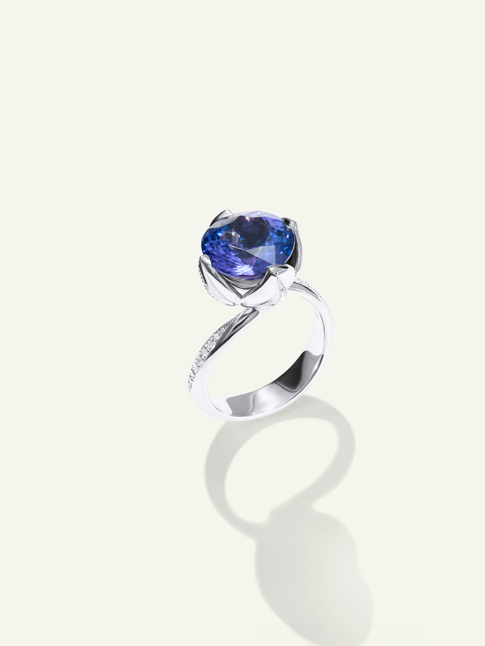 TULIP Ring with Tanzanite and Diamond Pavé