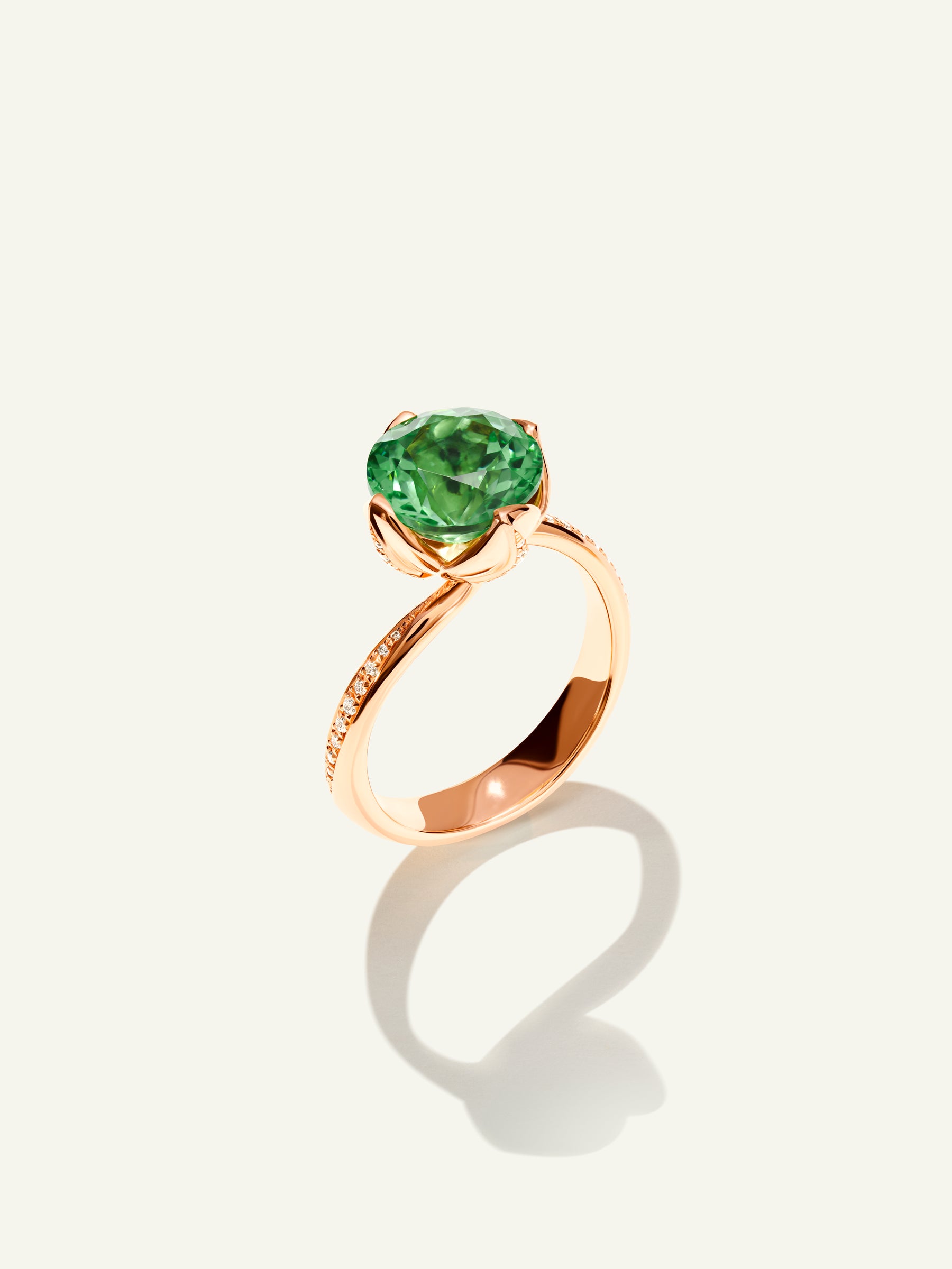 TULIP Ring with Mint Tourmaline