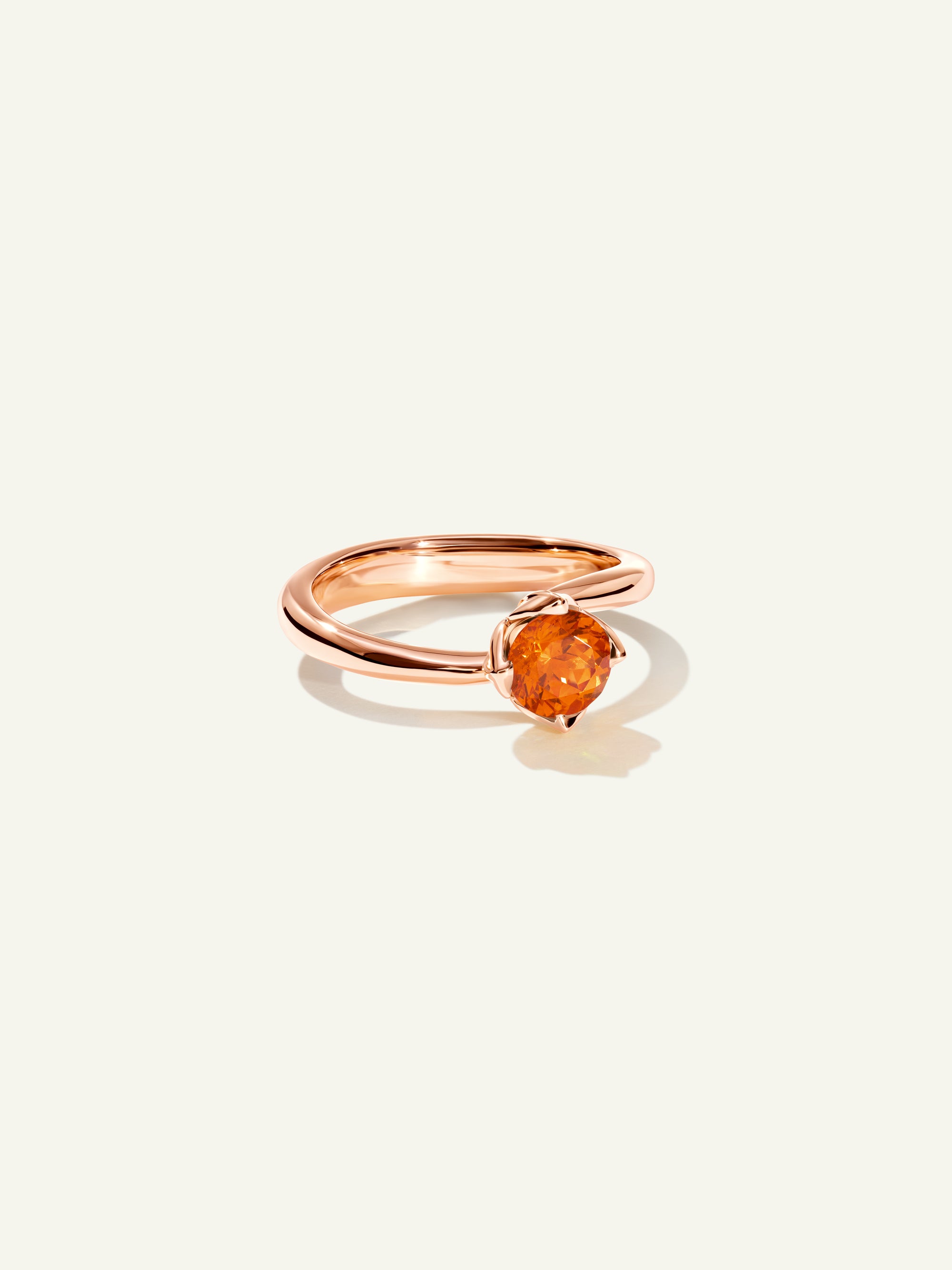 TULIP Ring XS with Mandarin Garnet