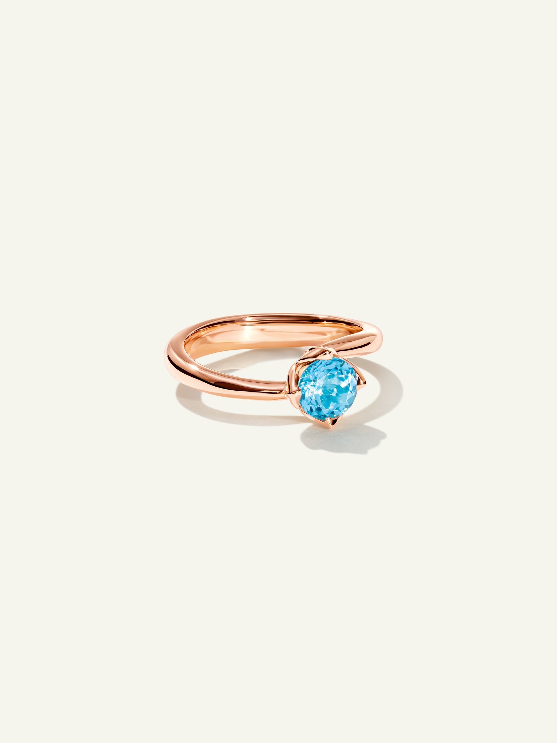 TULIP Ring XS with Swiss Topaz